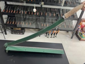 dao cắt giấy thép nhíp xe